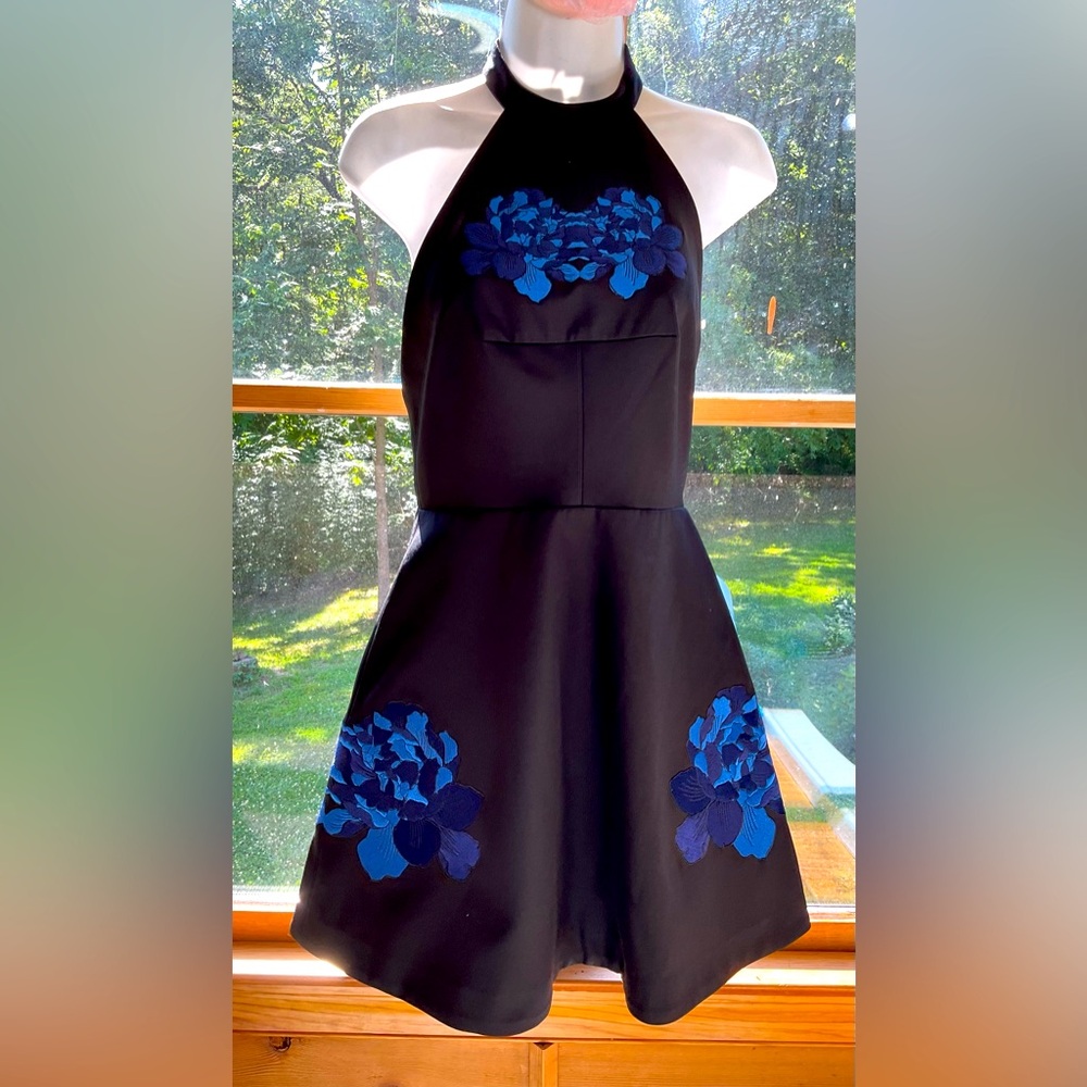 Keepsake Women’s Size M Cocktail Dress Halter Top Mini NWOT